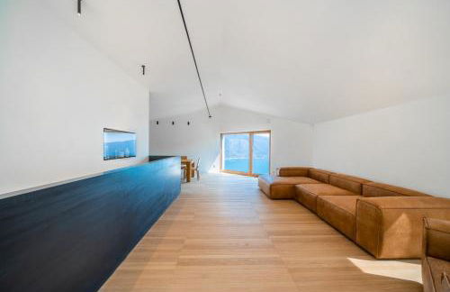 Villa Arias lake view - Photo 16