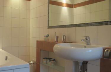 Ferienwohnung Schönwälder mit kleiner Terrasse und WALL BOX - Photo 17