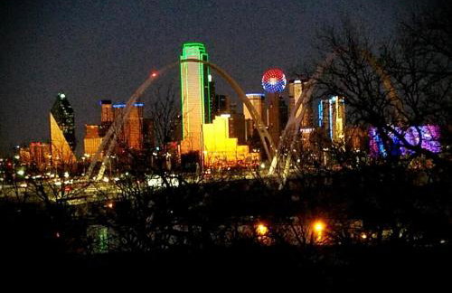 Luxe Dallas Estate Nearly Half Acre Skyline Views - Foto 79