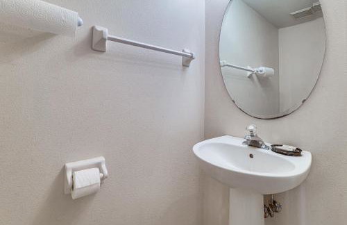 < 5 Mi to Disney Parks: Spacious Home w/ Lanai - Foto 15