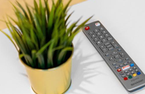 Modern 2 Bed Apartment - 2 Parking Spaces - Sleeps 3 - Netflix 1BS - Foto 17