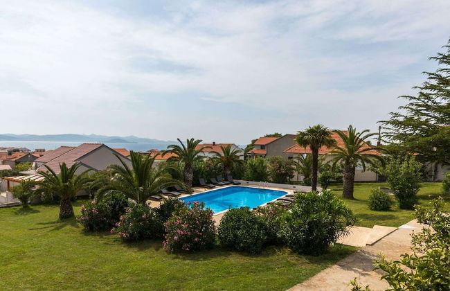 Luxury Holiday Home in Bibinje near Sea - Foto 19