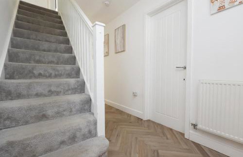 Contractor 4 Bed 3 Bath House Near Airport Parking Barry Island with Parking - Foto 76