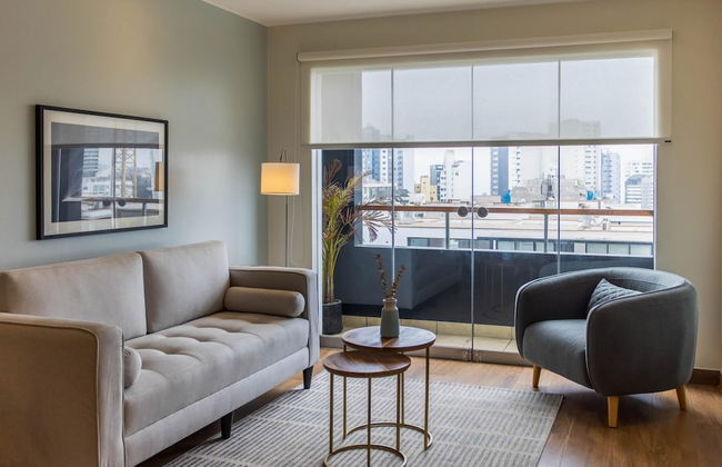 w Fantastic 1BR With Balcony in Miraflores - Foto 1