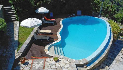 Tsagkarada Country Estate with Pool - Foto 5, Garden, sunbed, Garden view