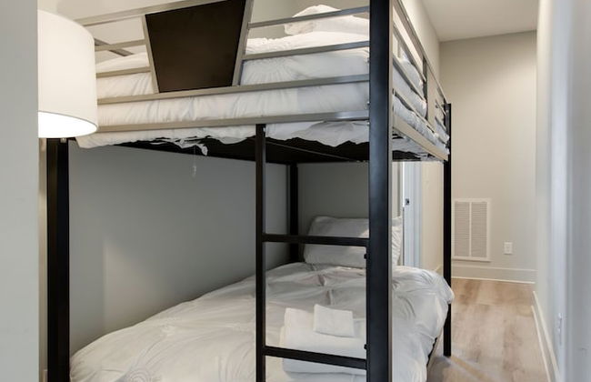 Harmony Highrise - Photo 10