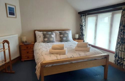 Farm Stay with animal experiences, 30 minutes to Exmoor & Beaches, Pet friendly, Outdoor heated pool, Games barn, fast WiFi and parking - Photo 64