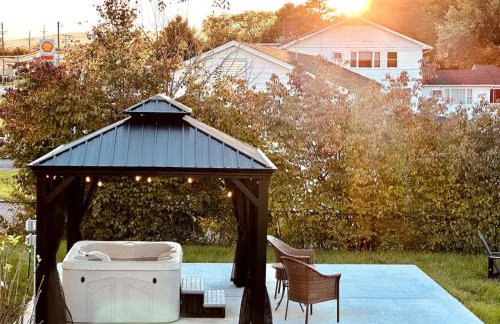 All Seasons Cottage - Game Room - Firepit By Zen Living Short Term Rental - Foto 1