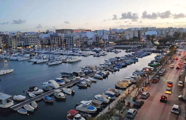 Sea View Spacious 2 Bedroom Central Apartment - Foto 2