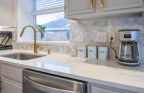 Spacious 6BR Pool Hot Tub & Game Room - Foto 18