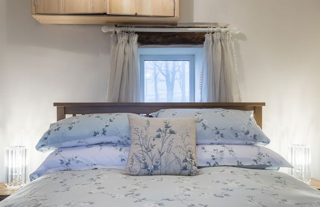 The Stables at Brambles Farm - Sleeps 2, Wifi - Foto 2