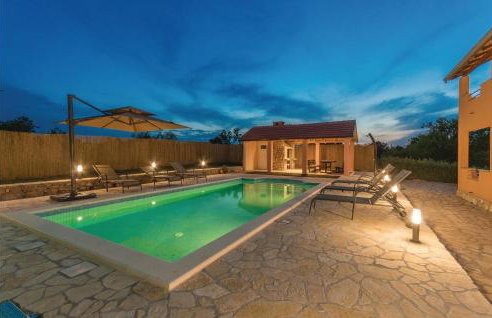 5 Bedroom Cozy Home In Biograd Na Moru - Foto 16