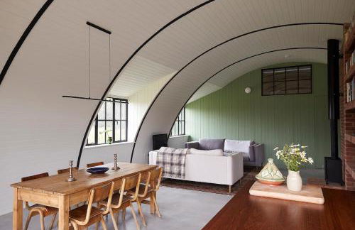 Converted Nissen Barn on beautiful farm - Foto 8