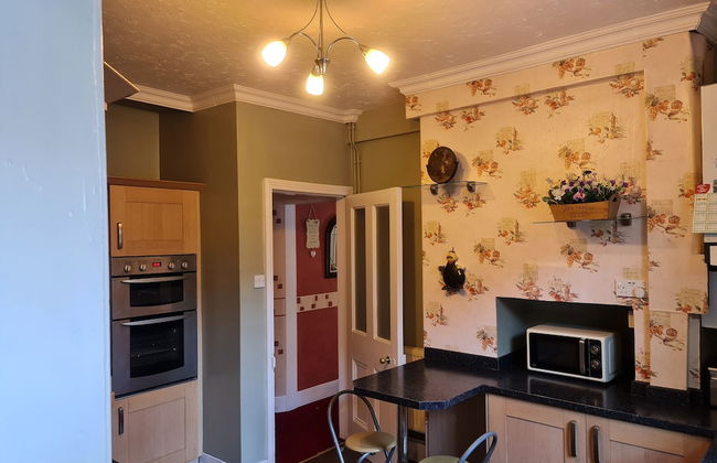 4Br Stunning Sea View Escape-near Snowdonia & Coastal Trails - Photo 15