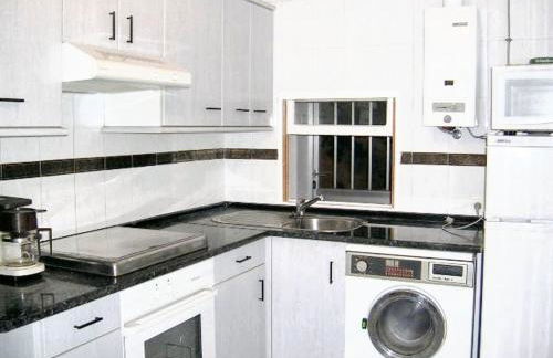 Charming House in Rada with Fenced Garden - Foto 7