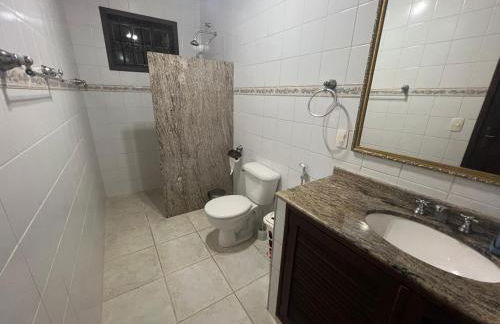 Refúgio Tranquilo na Natureza com Casa de Festas: Perfeito para Família e Amigos - Foto 17