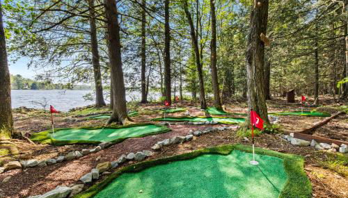 Lakehouse with Boats, MiniGolf, Sauna, HotTub, Swings and Playground! - Foto 2