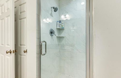 2 Mi to The Mark Twain House and Museum Airy Escape - Foto 14