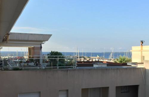 Cozy Apartment sea view Air Cond Renovated in 2026 - Foto 15