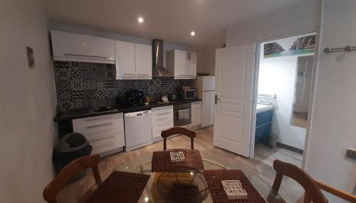 Village house in Luberon - Foto 3, stove, dishwasher