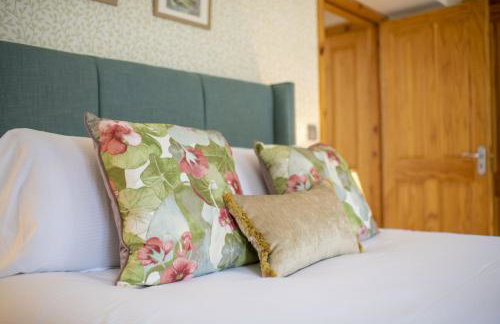 Askrigg Chapel - Photo 33