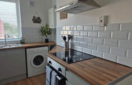 2 Bed Maisonette with Sofa Bed - Ideal for Groups #26C - Foto 32