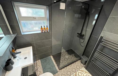 Modern three bedroom home, Hoyland, Barnsley - Foto 10