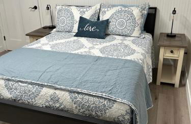 2BR Gem: Modern Comfort & Style - Foto 24