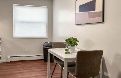 Chic City Retreat 1BR Unit - Church A2 - Foto 12