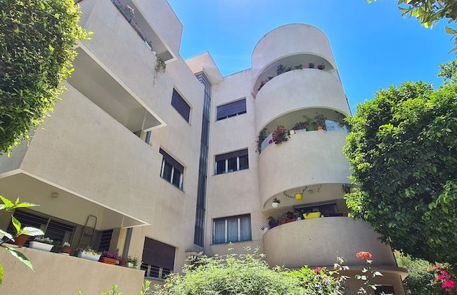 Modern Apt Rothschild Very Central TL7 - Photo 18