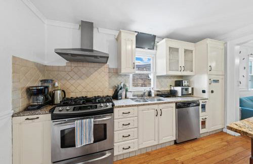 Welcoming Apartment - 10 min Light Rail Access - Foto 6