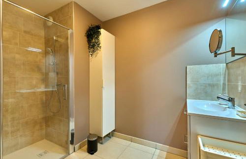 Le Manou, Appartement neuf avec terrasse, parking sous-terrain & ascenseur by PRIMO C0NCIERGERIE - Foto 15