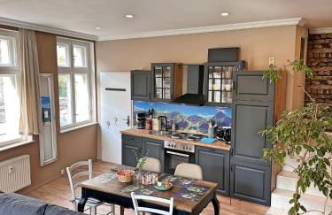 Altstadt Apartment Zittau - stilvolle familienfreundliche Ferienwohnung 78qm am Zittauer Museum und Zittauer Gebirge im Herzen der Oberlausitz mit eigenem Parkplatz ideal zum Wandern im Dreiländereck - Foto 19