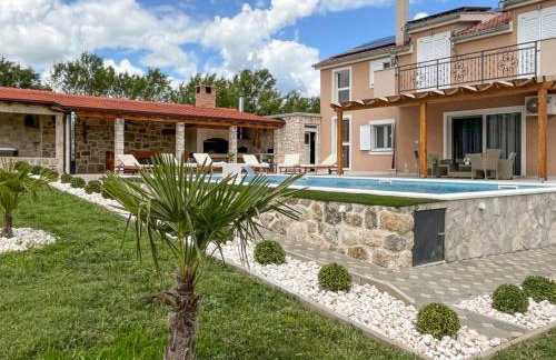 Villa Maria with Outdoor Pool - Foto 2