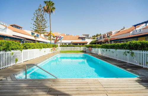 FABULOUS BUNGALOW , WIFI, SWIMMING POOL AND BEACH - Foto 4