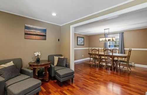 Lake Escape Family & Pet Friendly with Dock Access - Photo 24