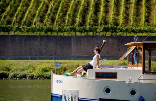 Vintage Houseboats at Niderviller Harbor by Kuhnle-Tours - Foto 28