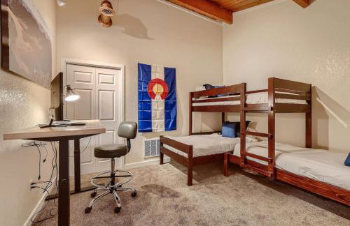 Amazing 5BR Hot Tub Game Room Mountain Views - Foto 15