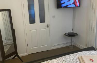 Self-contained, Framlingham Snug, Private Parking, no cooking facilities - Foto 20