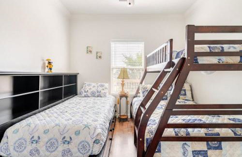 Welcome To Sarenity a 3Bd 2Bth home in Crystal Beach, Tx - Foto 35