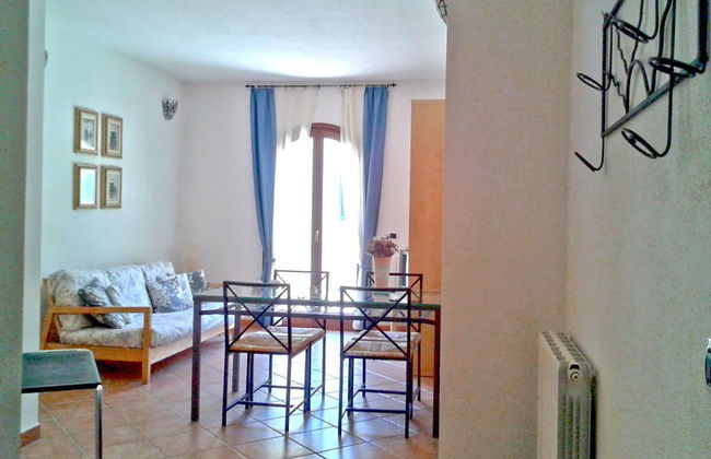 Three-room Apartment With Parking - Photo 12