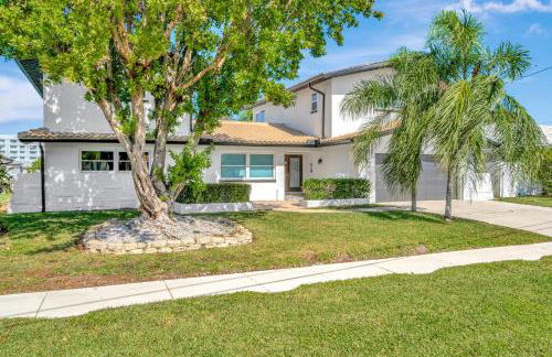 Clearwater Beach Waterfront Modern Villa 4BD 2BIG OPEN LOFT 4BT with Pool Boat Deck Sleep 15 - Foto 17