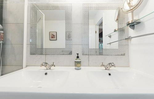 Modern & Airy Silver Lake 2bedroom 2 bath Front House - Photo 20