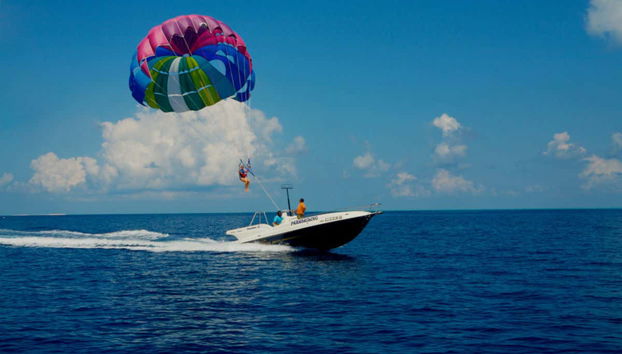 Maafushi Parasailing - Foto 2