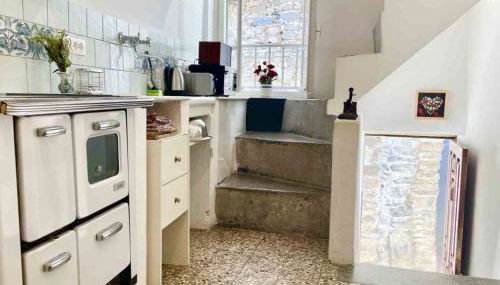 Casa Celestine in Via Orsini Isolabona Liguria Italy Sleeps 5 - Foto 5, stove