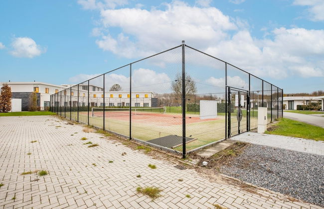 Brand new Luxury Villa on a Small-scale Park With its own Jetty - Photo 73