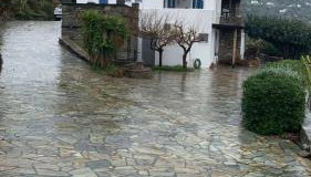 ΠΕΤΡΙΝΟ στην Άνδρο - Foto 4