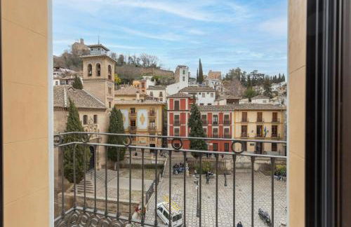 BiBo Suites Real Chancilleria - Photo 65