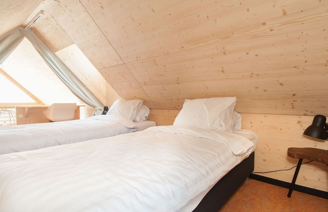 Detached Eco Chalet Near the Shores - Photo 3