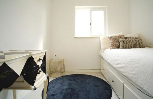 Casa da Serra - Entire 3 Bedroom House with Pool and Fireplace - Foto 8